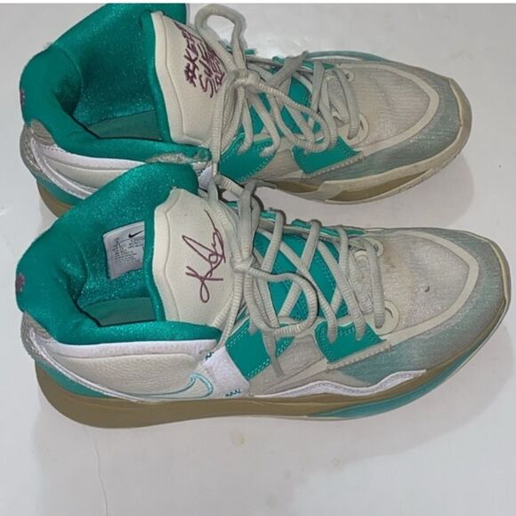 Nike Kyrie Infinity Men’s 9 Keep Sue Fresh Green Teal and White CZ0204-002 Shoes - Picture 2 of 14